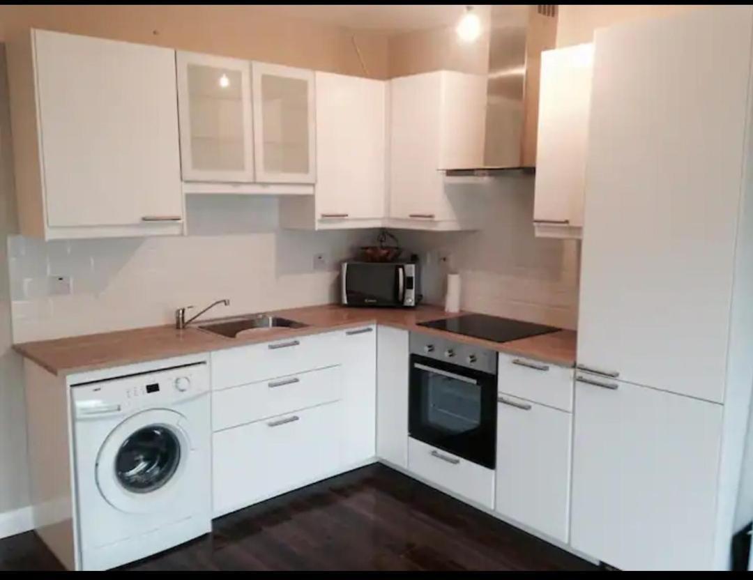 Salthill Village 3 Bed Apartment Голуэй Экстерьер фото